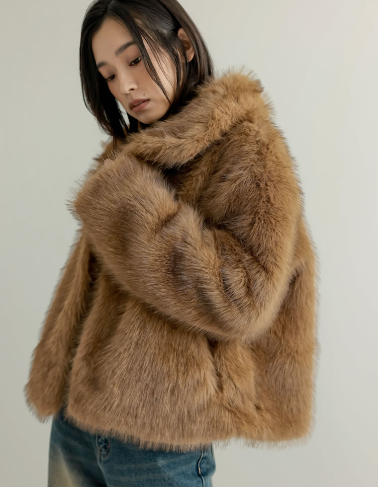 M/Lサイズ ビッグカラーフェイクファーミドルコート レディース