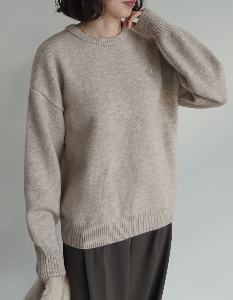 【限定!40%OFFクーポン】アルパカタッチハートワッペン付ニットトップス レディース 秋 冬 リエディ / トップス ニット セーター ハート ビジュー ストーン スウェットライクニット オーバーサイズ アルパカタッチ