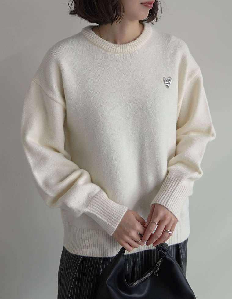 【限定!40%OFFクーポン】アルパカタッチハートワッペン付ニットトップス レディース 秋 冬 リエディ / トップス ニット セーター ハート ビジュー ストーン スウェットライクニット オーバーサイズ アルパカタッチ