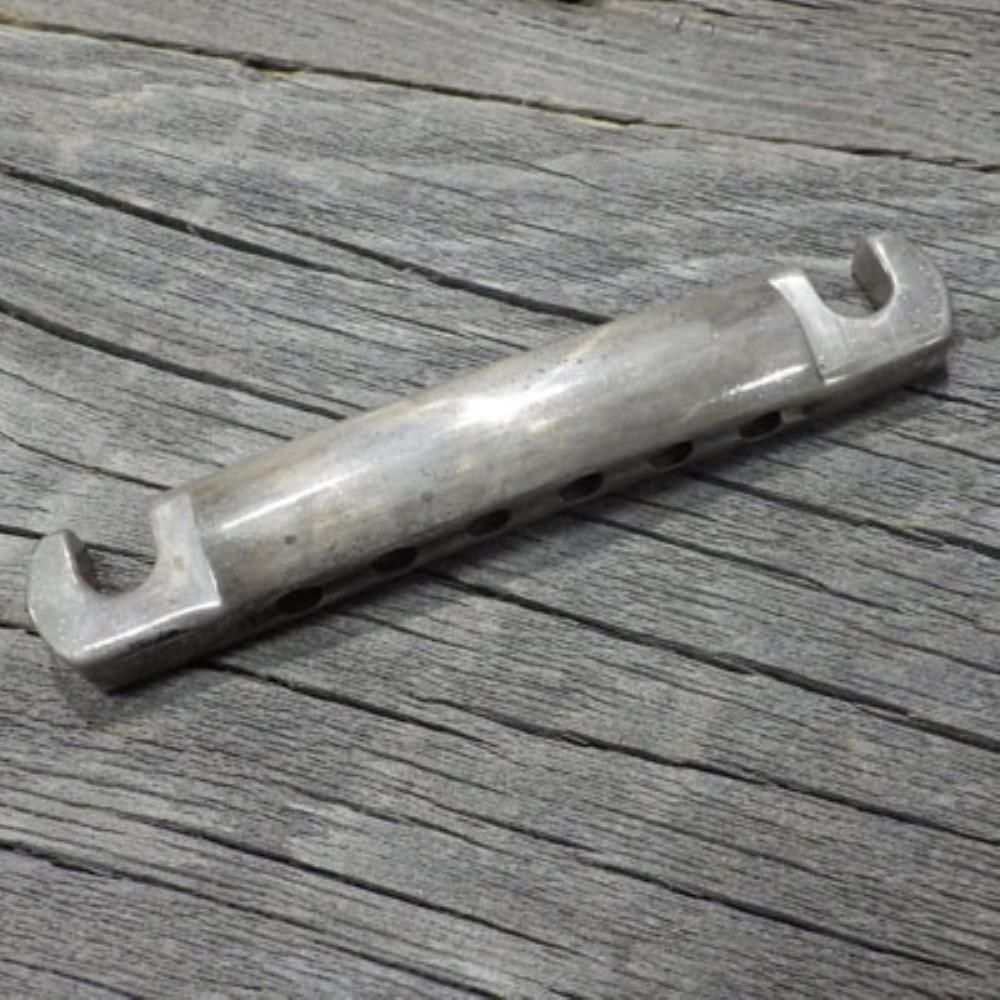 Montreux テールピース Light Weight Aluminum Tailpiece Relic ver.2 8750