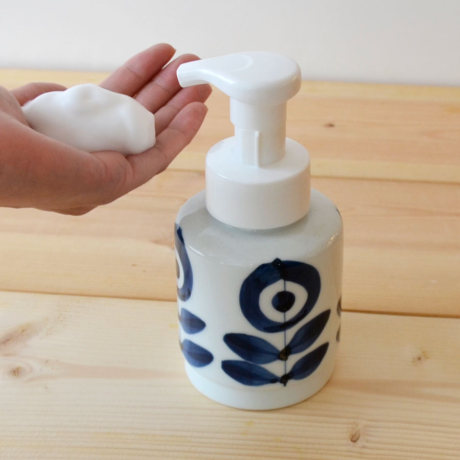 【楽天市場】【泡用ハンドソープボトル(花丸紋)】詰め替え ボトル 有田焼 磁器 フォーム ソープボトル：有田and波佐見焼 東セラショップ