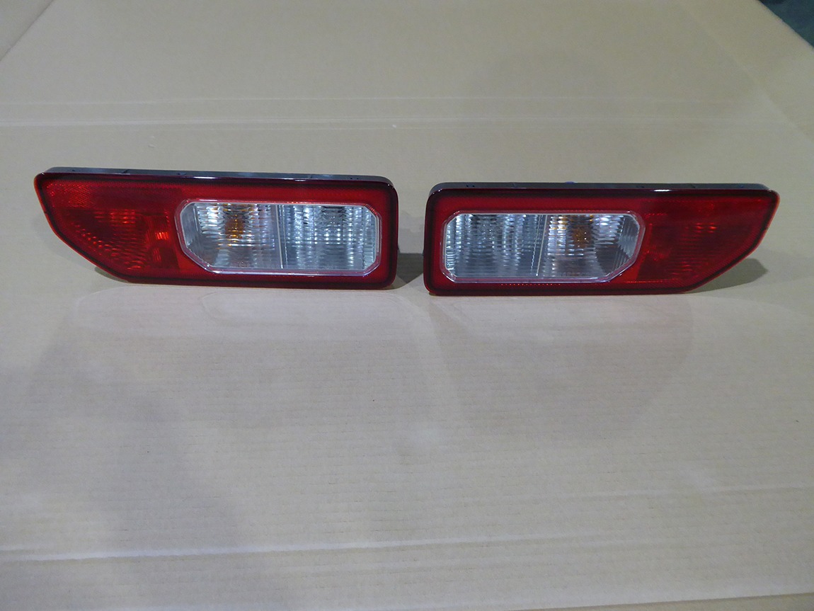 ジムニー　JB64W 純正品テールランプ 左右セット 楽天市場】ジムニーJB64用純正テールランプ左側 新車外し品