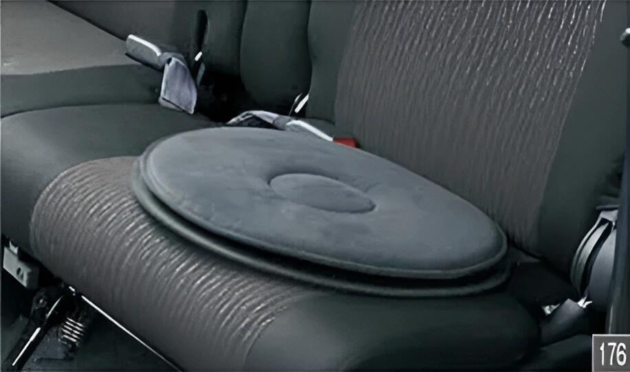 【4/4 20:00~4/10 01:59 店内全品ポイント3倍 】DAIHATSU ダイハツ 純正 アクセサリー パーツ MOVE CANBUS ムーヴ キャンバス 回転クッション(1脚分) 08793-K9005 LA850S LA860S オプション