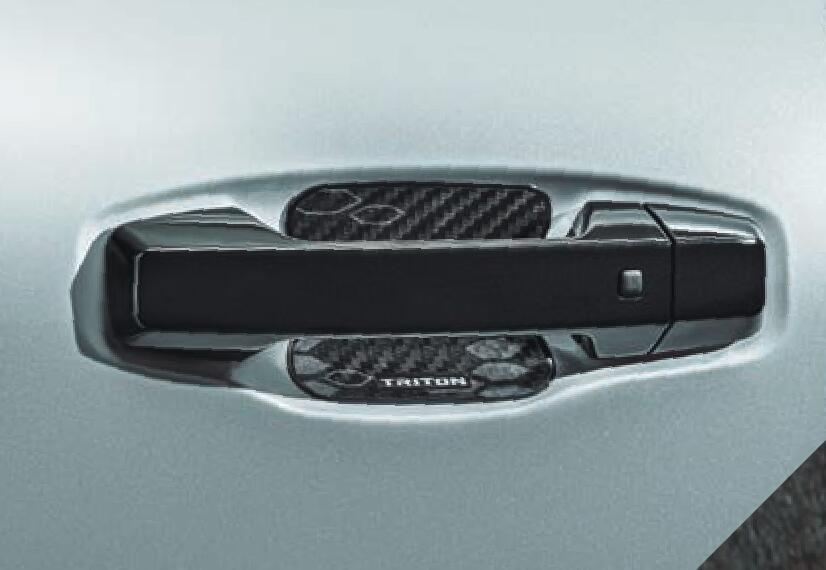 MITSUBISHI 三菱 純正 アクセサリー パーツ トライトン TRITON ドアハンドルプロテクター カーボン＆ハニカム柄 MZ577123 LC2T
