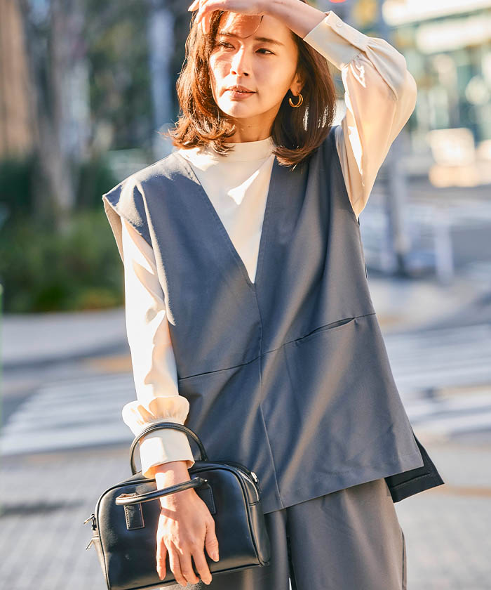 クーポンで最大20％OFF□ Vネックスラッシュポケットベスト レディース