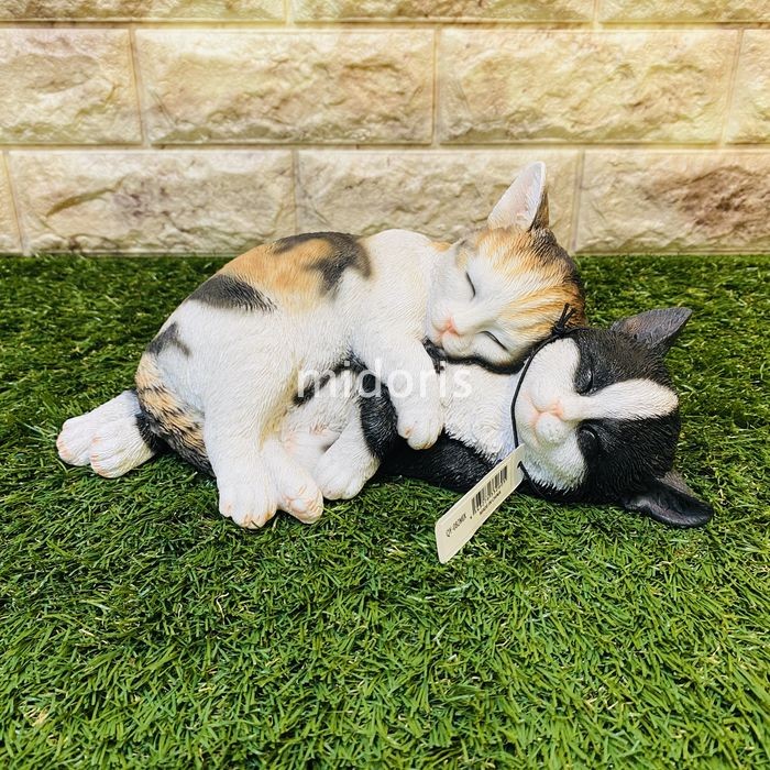 楽天市場】ベニーズキャット お昼寝中（ミケ / ハチワレ）猫