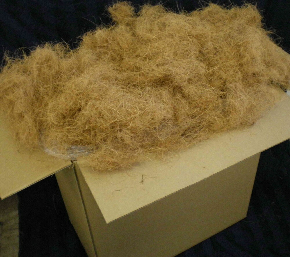 ヤシ科の衣料繊維  お役目用無地ダンボール箱入 やしのセンイ5ｋｇ茶 ～代引っ張ること別途+3,000円加えること貨物輸送 マルチング材 ハンギング かざり付ける ココファイバー ヤシ科衣料繊維