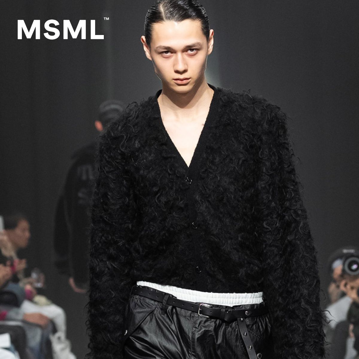 【堅苦しさ】MSML エムエス エムエル PANEL BRUSH KNIT WIDE CARDIGAN ダイアログボックス毛はらい 編み物 広広としたジレー