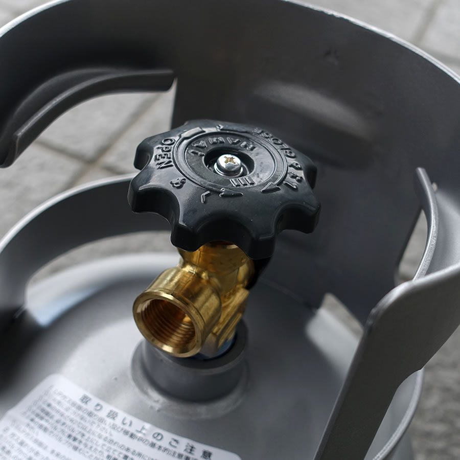 楽天市場 小型lpガス容器セット 2kg 調整器 ゴムホース1 5m付 ガスボンベ プロパン 中国工業 ガス器具ネット