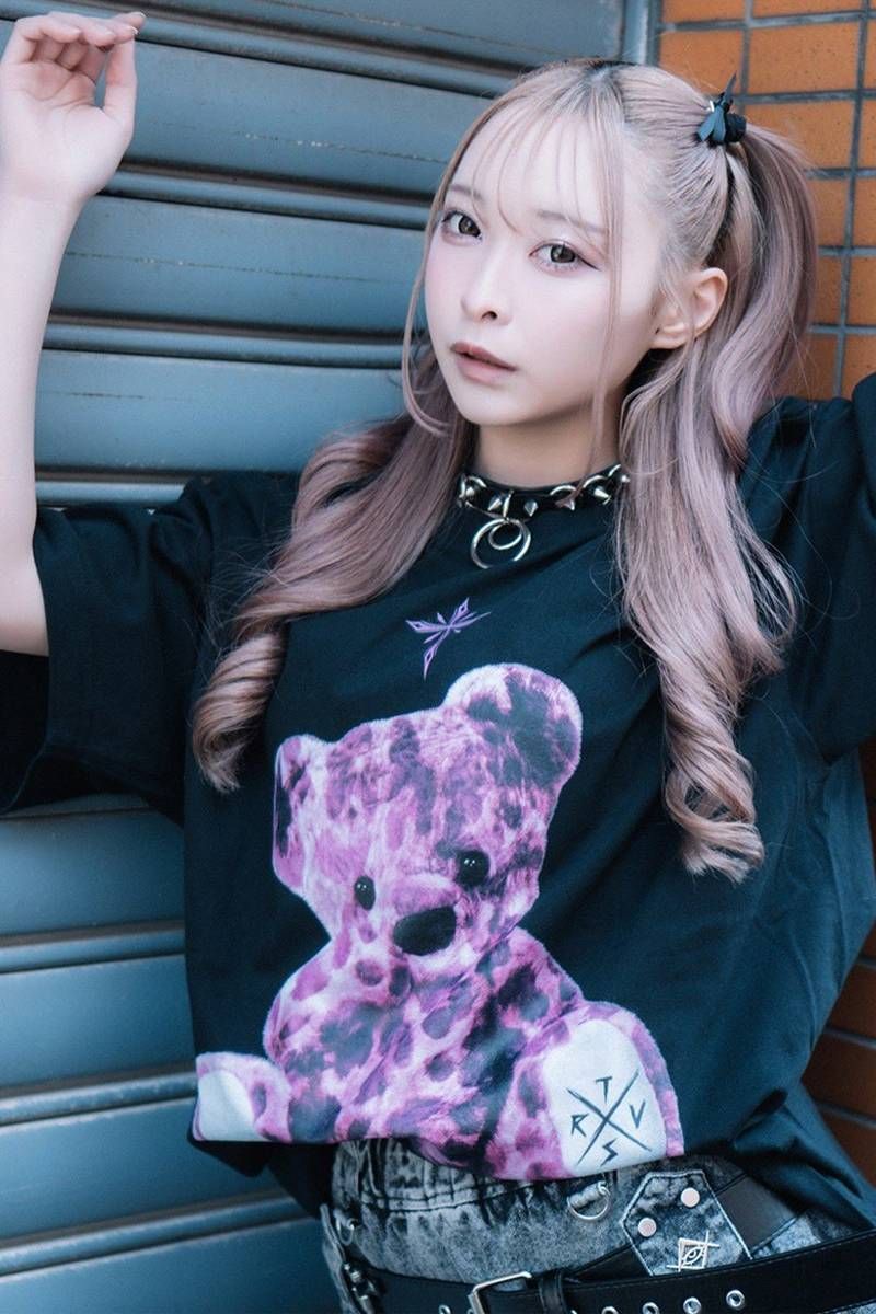 TRAVAS TOKYO✨宇宙柄どろどろたれくまTシャツ(青✨トラバス