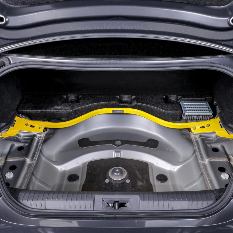 湾岸 BRZ ZC6 リアストラットブレース ワンガン