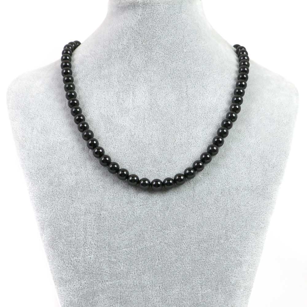 シンプルストーンネックレス黒翡翠（ブラックミャンマージェイド）【丸玉】8mm【天然石ビーズパワーストーン】