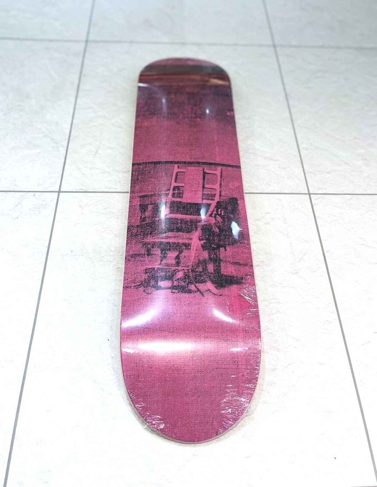 アンディウォーホル Electric chairs\u0027s skatedeck pink ジクレー 版画 人となり画 滑るゲーム盤 図形 芸術品 工芸 図面 額装