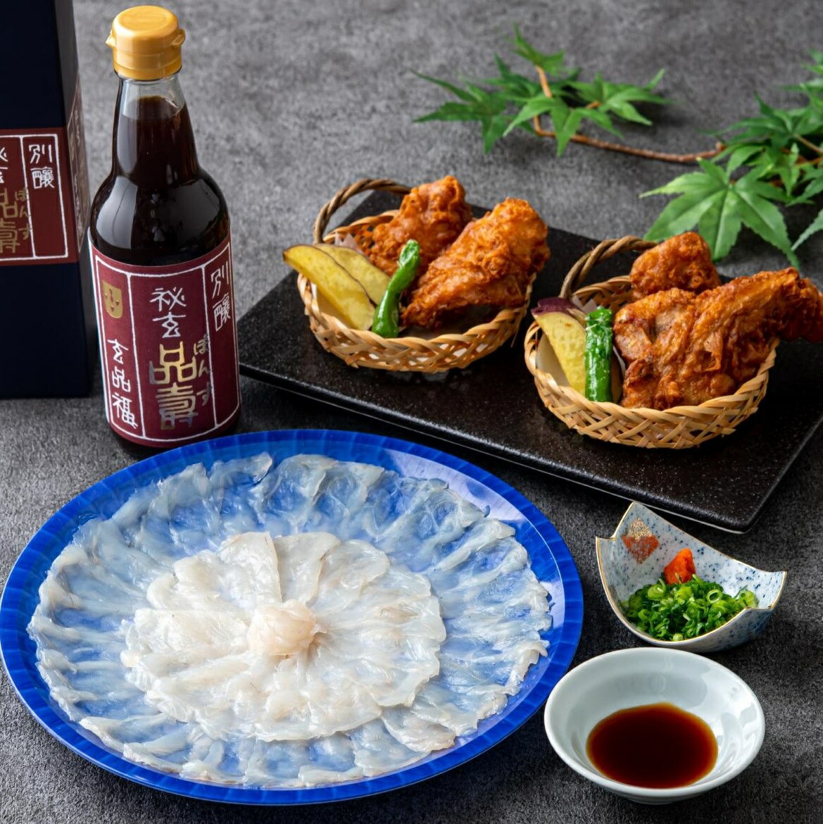 季節のおすすめ商品 昆布〆大皿ふぐ刺しと唐揚げセット てっさ ふぐ 送料無料 ふぐ刺し 唐揚げ ギフト ポン酢 海鮮 鮮魚 昆布締め からあげ お取り寄せ グルメ 贈答用 贈り物 お礼 お返し プレゼント 玄品ふぐ 玄品 お祝い 内祝い からあげグランプリ 河豚 フグ ふぐ唐