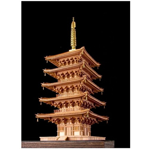 薬師寺　東塔　特別仕様　小林工芸　1/70 美術工芸建築模型 1/70 薬師寺 東塔【小林工芸】木製美術建築模型 社寺 城 木製