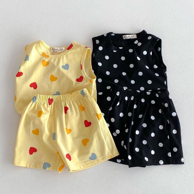 ベビー服 半袖セット イエロー ハート柄 ドット柄 ノースリーブ セットアップ 上下セット パジャマ ベビーパジャマ 薄手 夏用 ベビー 赤ちゃん 新生児 お出かけ 柔らかい 綿 着替簡単 海外通販
