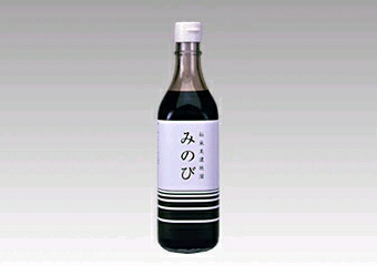 楽天市場 最高級の醤油 幻のたまり 醤油 みのび Tvで紹介 注文殺到中 幾多の料理人たちに愛用され育てられてきた玄人の味 厳選した大豆と塩と水を用いて杉の桶で一年以上熟成のうえに非加熱 生 のたまり醤油です 美濃のたまり しょうゆ しょう油 特別
