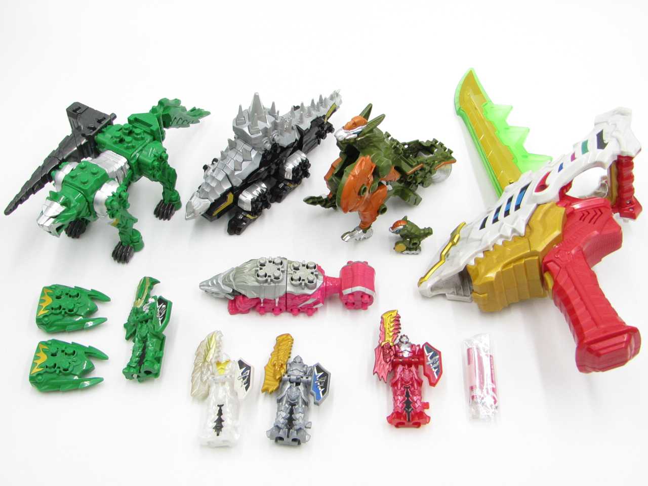 【中古】ナイト爵竜中隊リュウソウジャー 遊び道具 4点仕掛ける＋おまけ 欠品あり 箱なし