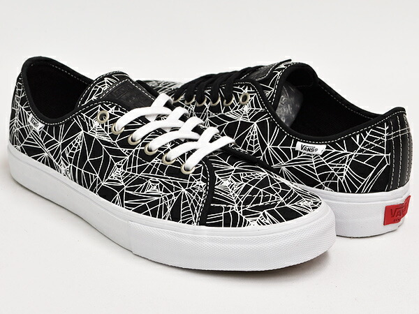 vans style 112 pro black and white