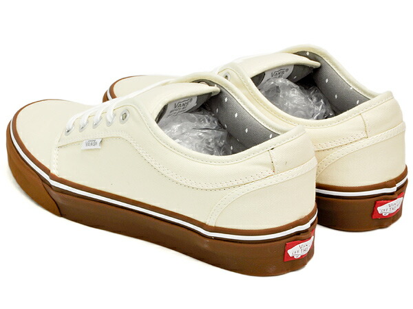 vans chukka low white