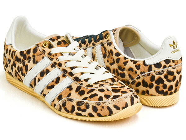 adidas JAPAN W【アディダス ジャパン ウィメンズ】【日本 シティ・続きもの 中庭 流行り物】【インドア 形づくる 調教師 レディース 毛の荒物 ジャガー レパード ヒョウ】MAGBEI / IVORY / AURIVY