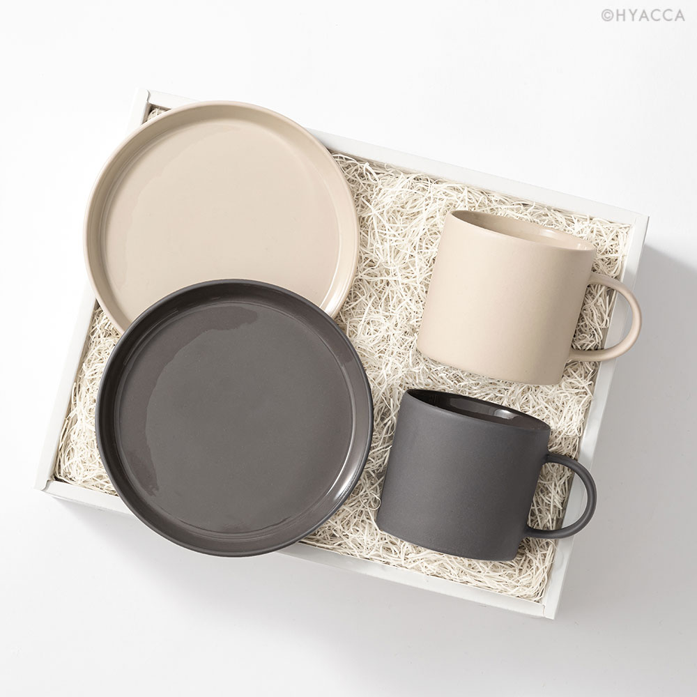 【最大1000円OFFクーポン】モヘイム×HYACCA限定ギフトボックス マグカップ プレート MOHEIM CUP BOX / サンドホワイト＆ブラック 結婚祝い 新築祝い ペア 食器 セット プレゼント ハイセンス　お祝い シンプル