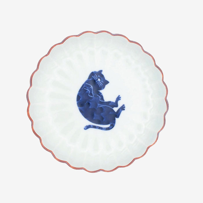 【選べる枚数（1～10枚）】呉須猫  菊割3.5寸（φ10.5cm）皿 へそ天(27142)窯元の逸品 ≪高山≫【送料込み価格】