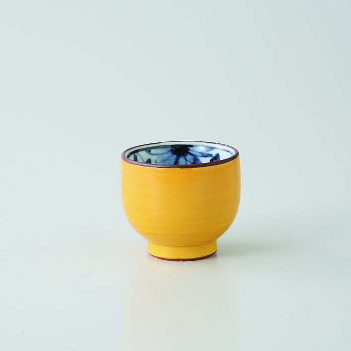 【選べる個数（1～10個）】黄交趾 盃（20ml）(21948)【貨物輸送込み通貨価値】
