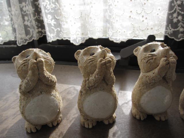 楽天市場】信楽焼き おねがい家族狸親子タヌキ置物 狸 : 園芸百貨店