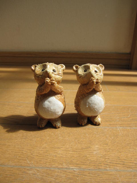 楽天市場】信楽焼き おねがい家族狸親子タヌキ置物 狸 : 園芸百貨店
