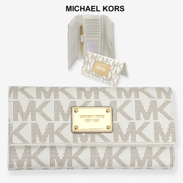 MICHAEL KORS マイケルコース 【在庫処分特価品！】ジェットセット アイテム チェックブック ウォレット 【バニラ】 32F1GJSE4B 財布 Jet Set Item Checkbook Wallet｜GIMMICK