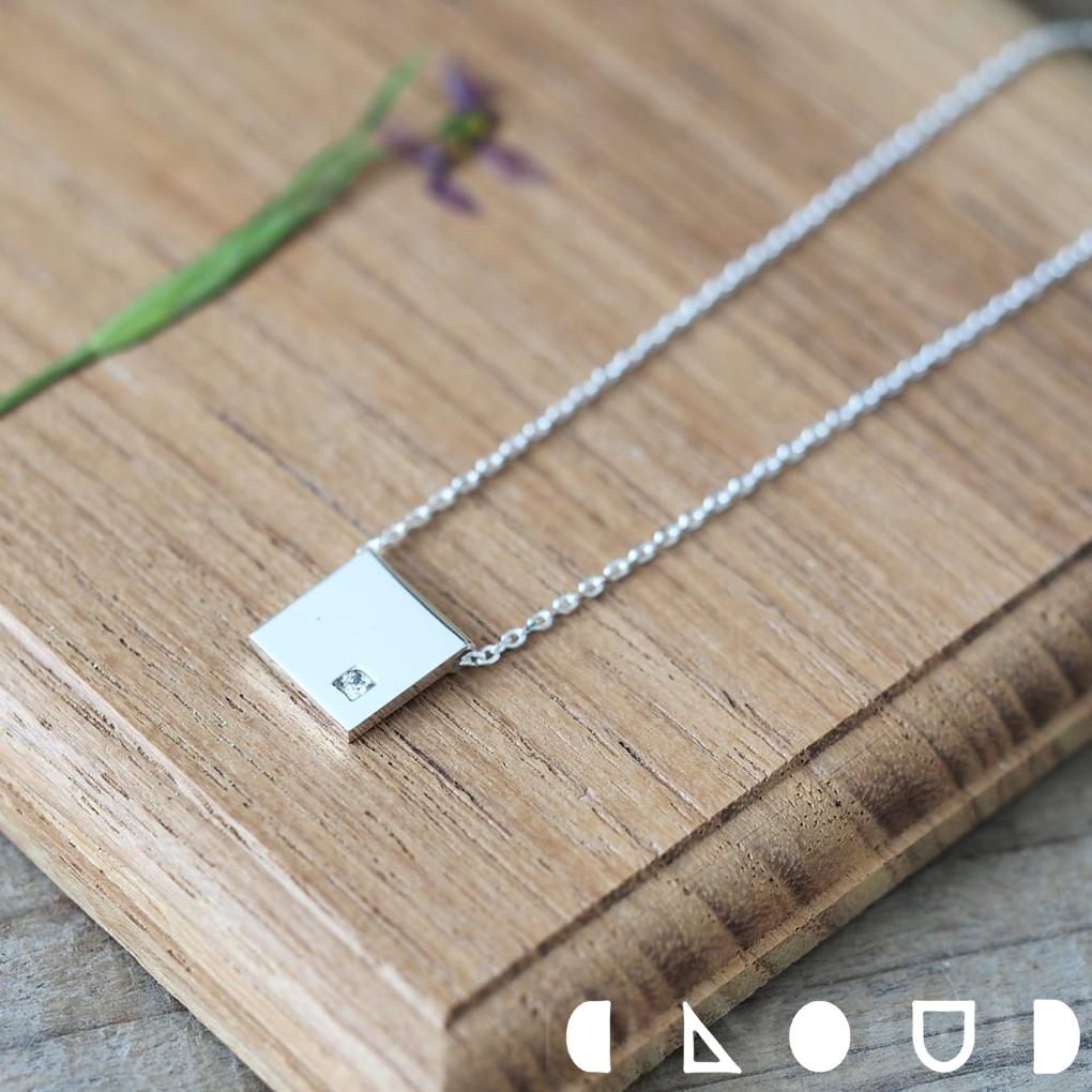 Cloud Jewelry White square ホワイト 四角 ネックレス シルバー925 クラウドジュエリー エメラルド セント シルバー925 さりげない 一粒 シリーズ ジュエリー チェーン アクセント ペンダント デコルテ ネックレス シルバー 四角 ジルコニア