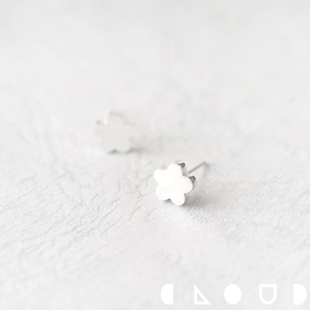Cloud Jewelry mini 花 ピアス イヤリング シルバー925 クラウドジュエリー ピアス シルバー シルバー925 フラワー ジュエリー ブック型 ポストタイプ 上品 金具 鏡面仕上げ 小ぶり リング ブック スタッド イヤリング スタッドピアス シャープ