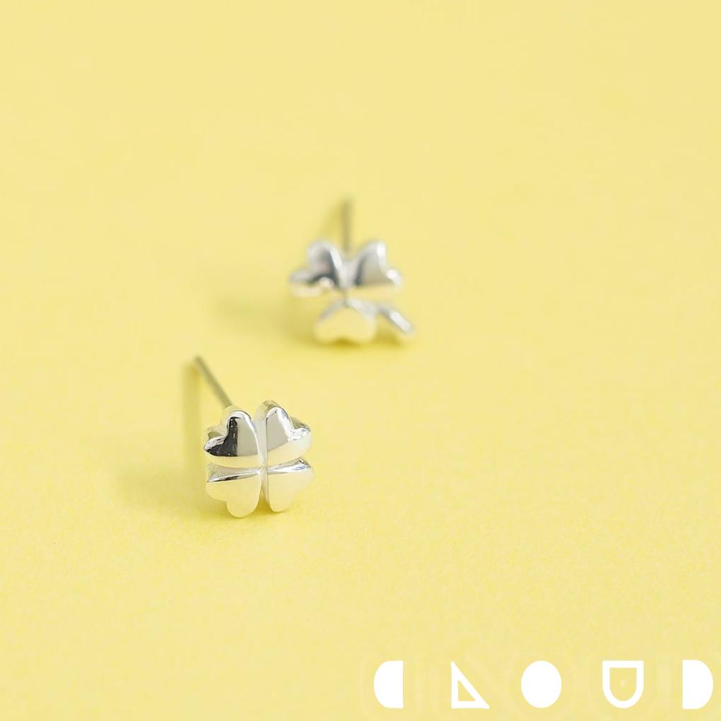 Cloud Jewelry asymmetry クローバー ピアス イヤリング シルバー92 クラウドジュエリー 四つ葉 リング 幸運 シルバー ピアス シンボル クロー 存在感 シルバー925 さり気ない 三つ葉 金具 イヤリング クローバー ランス 幸福 ポストタイプ バーピアス ジュエリー