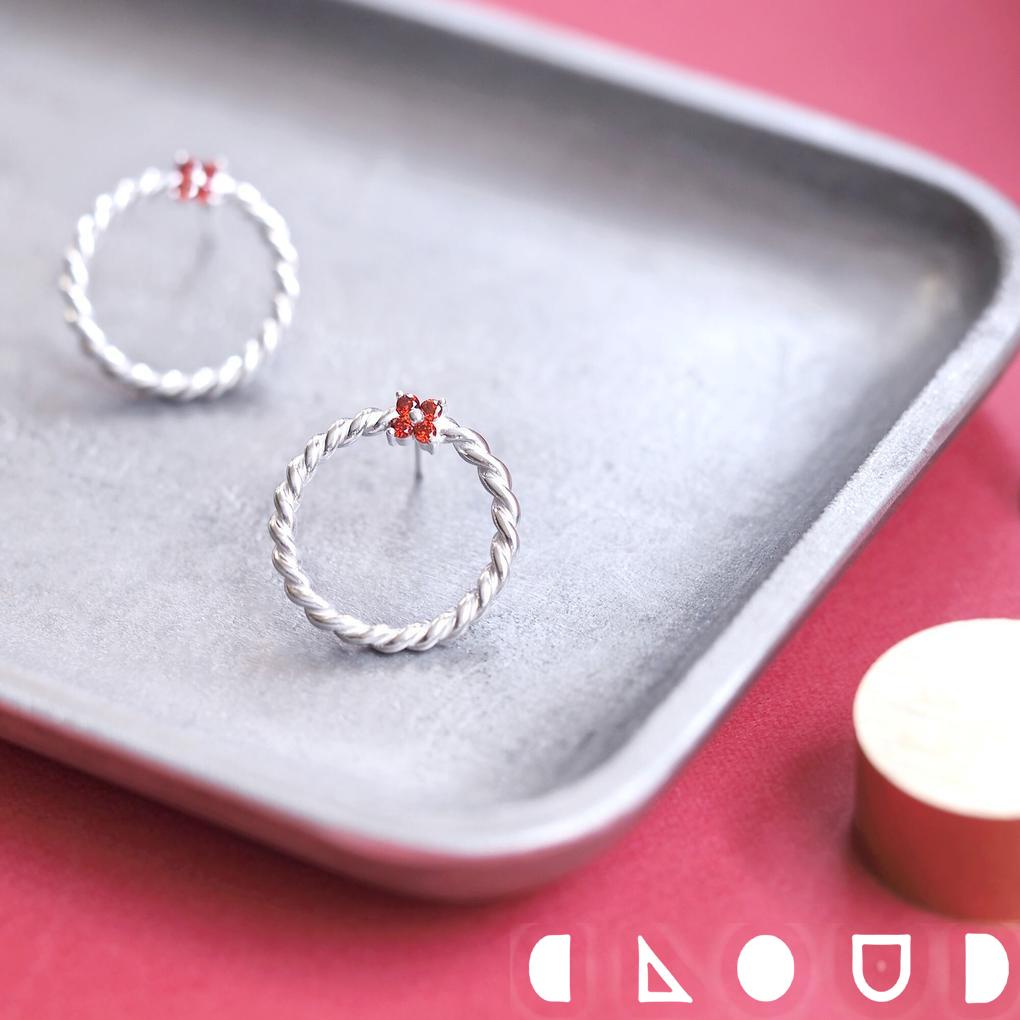 Cloud Jewelry ガーネット フラワー リース ピアス シルバー925 クラウドジュエリー 小粒 スタッドピアス ネット シルバー925 ジュエリー リング アクセント ガーネット リース 上品 シルバー ピアス シンプル セント スタッド