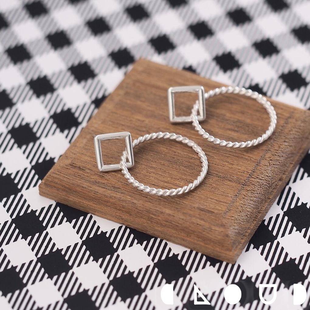 Cloud Jewelry 四角+丸) 2連 リング ピアス シルバー925 クラウドジュエリー ジュエリー ダブル スクエア 華やか 大きめ ボリューム感 四角 ラウンド シルバー ボリューム リングピアス リング アクセント ピアス シンプル セント シルバー925|新宿 銀の蔵 シルバーアクセサリー