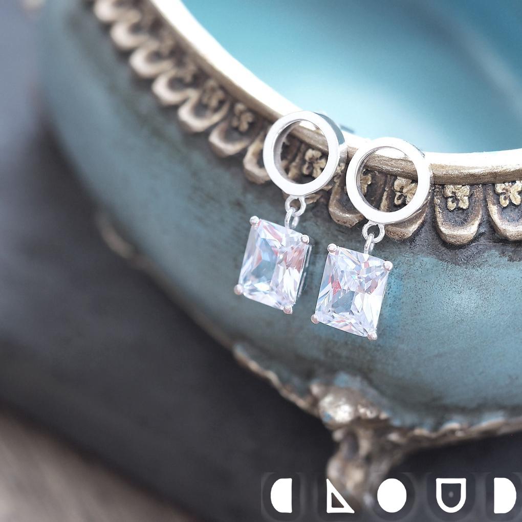 Cloud Jewelry White 丸 + 四角 ゆれる ピアス シルバー925 クラウドジュエリー リングピアス シルバー925 ジルコニア スクエア型 ゆれる リング ピアス シャープ セント サファイア シンプル 華やか ジュエリー アクセント 円形 サファイアピアス シルバー ファイア|新宿 銀の蔵 シルバーアクセサリー