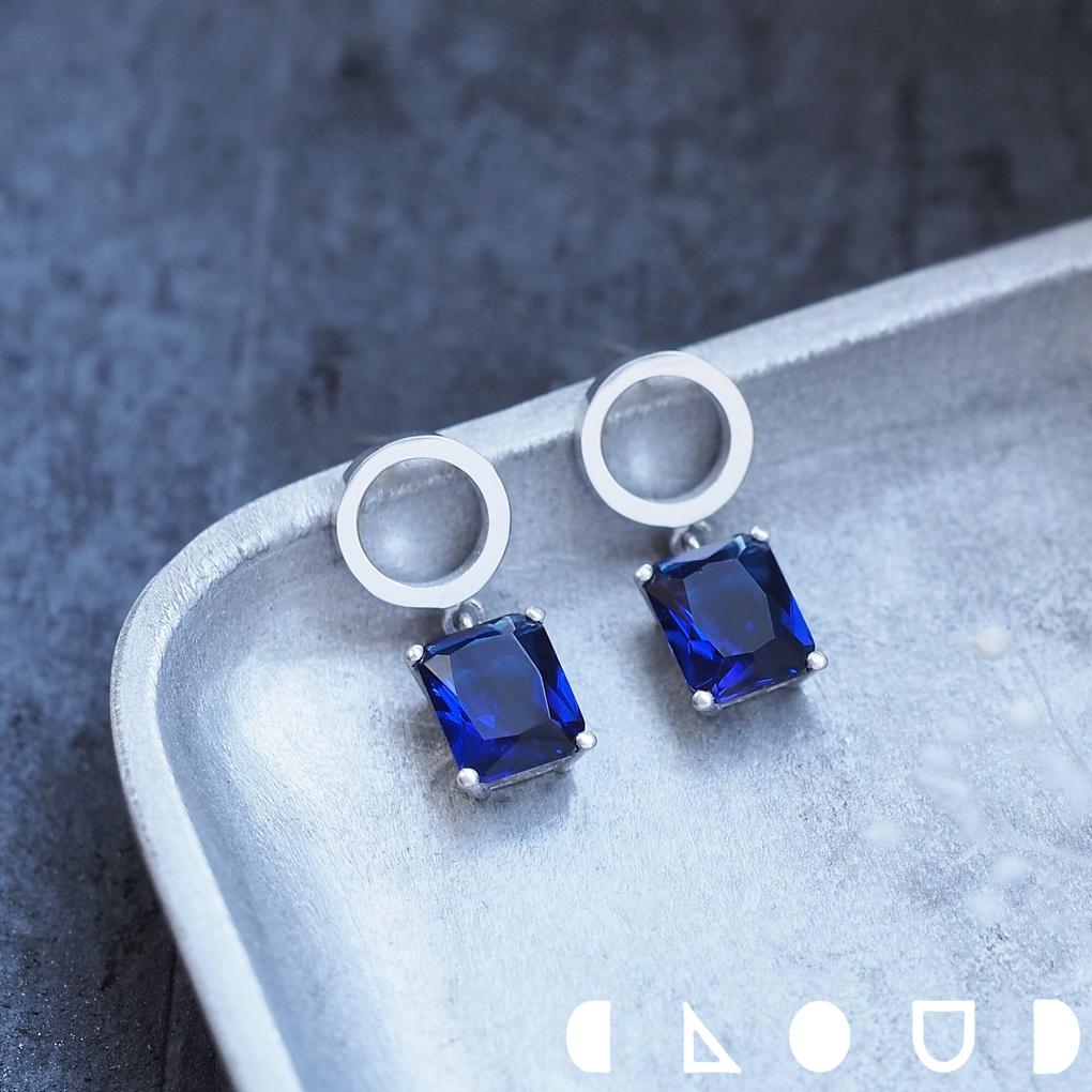 Cloud Jewelry Sapphire 丸 ＋ 四角 ゆれる ピアス シルバー925 クラウドジュエリー ピアス 円形 シルバー サファイア セント スクエア型 シンプル 華やか ジュエリー サファイアピアス シャープ スクエア リングピアス リング ゆれる ファイア 大粒 シルバー925｜新宿 銀の蔵 シルバーアクセサリー