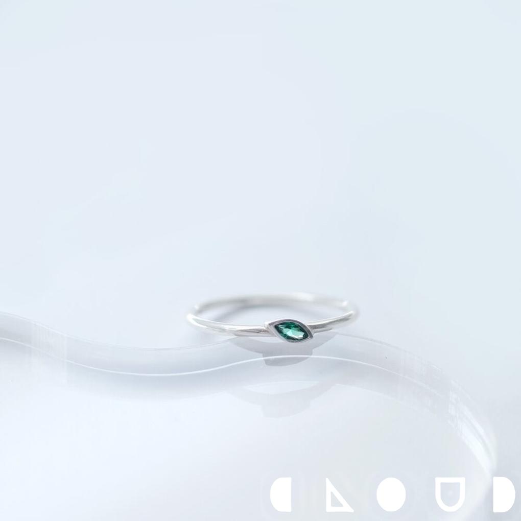 Cloud Jewelry 極小 エメラルド マーキス リング シルバー925 クラウドジュエリー リング ジュエリー マーキス シルバー925 ブック型 エメラルド 甲丸 エメラルドリング 爽やか シリーズ なめらか マーキスカット ブック 内甲丸 シルバー 心地