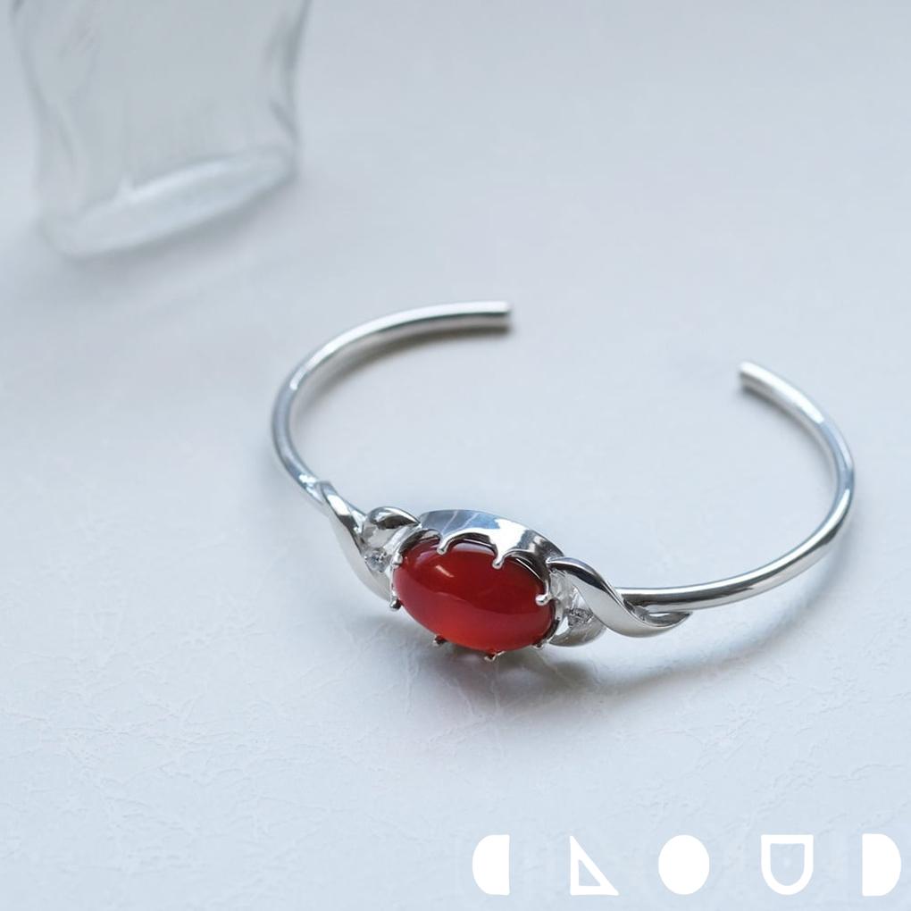 Cloud Jewelry カーネリアン バングル シルバー925 クラウドジュエリー 華やか 爪留 ホワイト 内甲丸 ジルコニア シルバー925 心地 甲丸 シルバー クラウン ジュエリー カーネリアン 美しい バングル 大粒 サイド リーフ 小粒 ジュエリーボックス