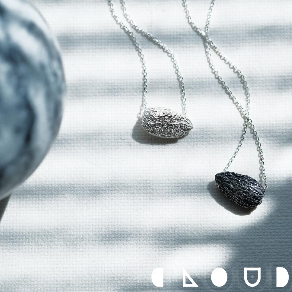 Cloud Jewelry アーモンド ネックレス シルバー925 クラウドジュエリー チェーン ホワイト ペンダント シルバー925 ナチュラル リアル ブラック ネックレス アーモンド ジュエリー シルバー いぶし加工 いぶし 重ね付け