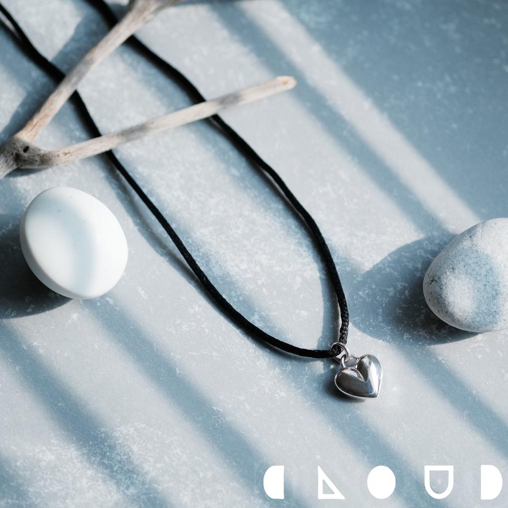 Cloud Jewelry 立体 ハート チョーカー ネックレス シルバー925 クラウドジュエリー 金具 気軽 ネックレス 希望 黒色 ジュエリー ノスタルジック シンプル チョーカーネックレス チェーン チョーカー 空洞 トレンド ぷっくり シルバー925 アクセント 鏡面仕上げ シルバー｜新宿 銀の蔵 シルバーアクセサリー