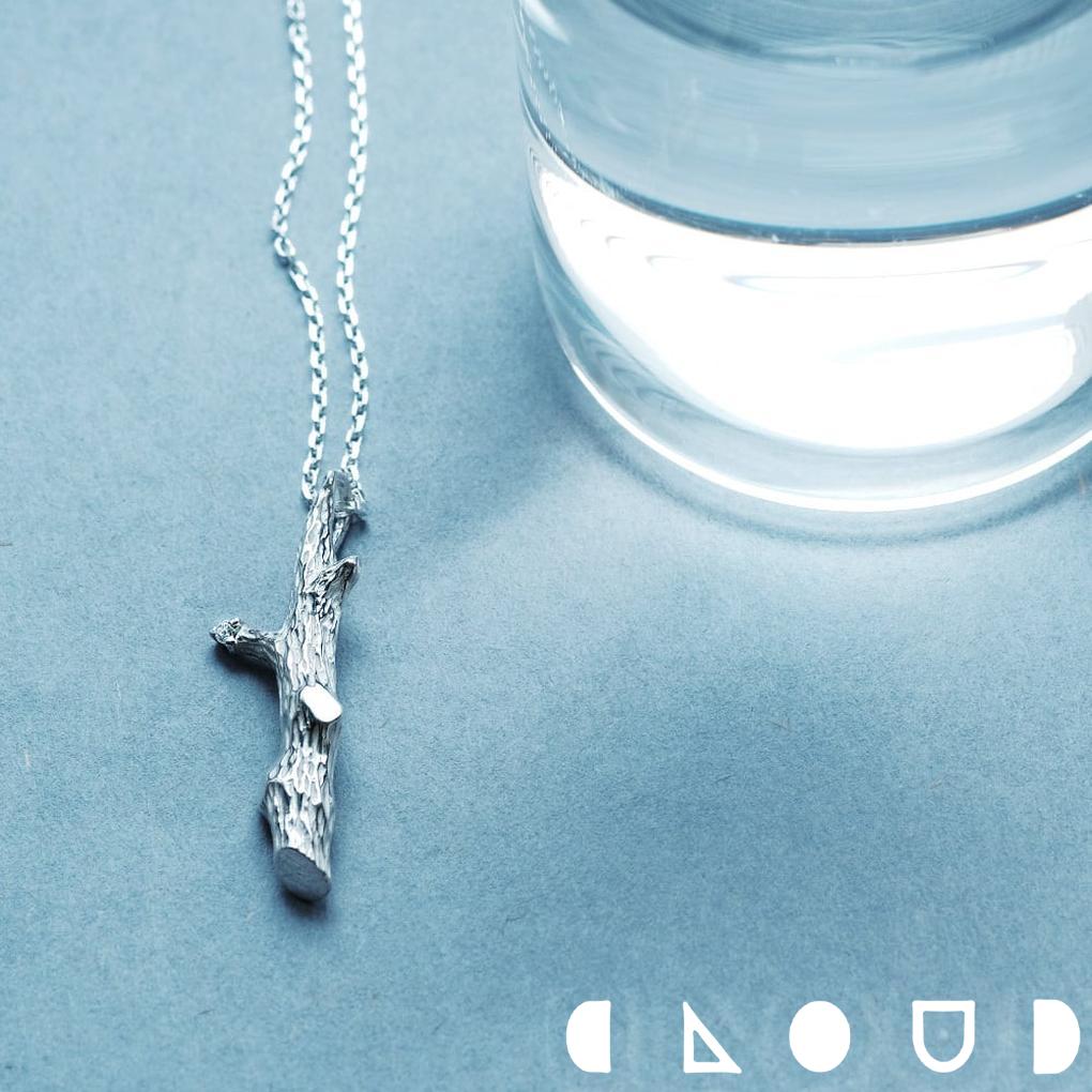 Cloud Jewelry 無骨な 古木に咲いた ダイヤモンドの花 ネックレス シルバー925 クラウドジュエリー 無骨 ダイヤ 花咲く シルバー925 ナチュラル ジュエリー セント 天然ダイヤモンド 小粒 シルバー チェーン シンプル ダイヤモン アクセント ネックレス 天然ダイヤ 天然