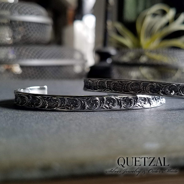 最新のデザイン Quetzal ブラーゼンバングル2 ブランド バングル シルバーブレスレット ブレスレット シルバー925 メンズ ケツァール ケツアール アンティーク ヴィンテージ クラシック ゴシック アラベスク 唐草 美術 腕輪 プレゼント Www Smartpipe Com Br