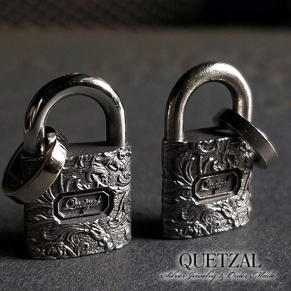Quetzal パドロックペンダント ペンダントトップ チェーンなし ブランド シルバーペンダント ネックレス シルバー925 メンズ ケツァール ケツアール アンティーク ヴィンテージ クラシック ゴシック 南京錠 パドロック 唐草 アラベスク 美術 記念日 誕生日 プレゼント