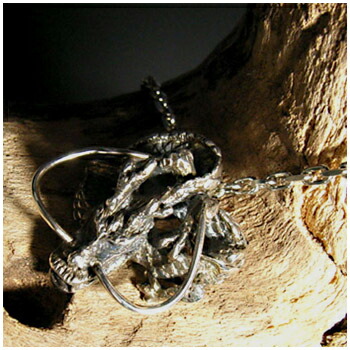 メンズ ペンダントトップ 925シルバーアクセサリー スターリング 男性用 ハード 天より舞い降りし龍 メンズ プレゼント シルバーネックレス 925 銀の蔵 銀の蔵 ネックレス 男性用 メンズネックレス 男性用ネックレス プレゼント 人気 おしゃれ 新宿 銀の蔵