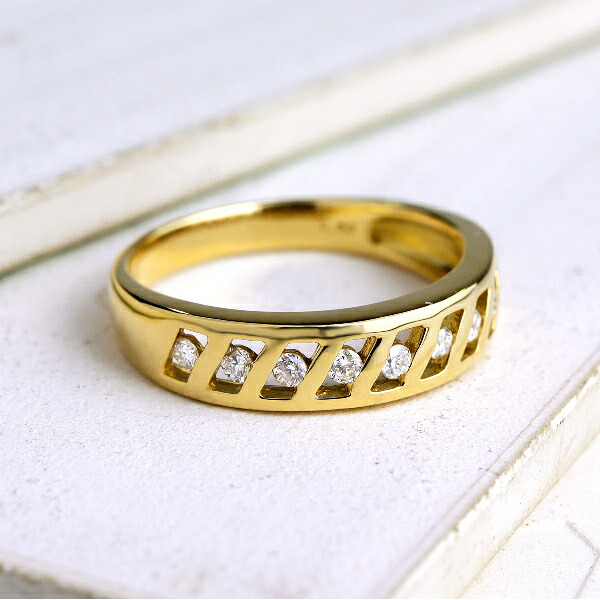 K18 0.5ct 透かし ツイスト ダイヤモンド リング 指輪 ゴールド 18金 18k 天然 ダイヤ 華やか 幅広 太め 上品 エレガント 大人 普段使い カジュアル 結婚記念 アクセサリー レディース 女性 ギフト 記念日 誕生日 プレゼント おしゃれ 彼女