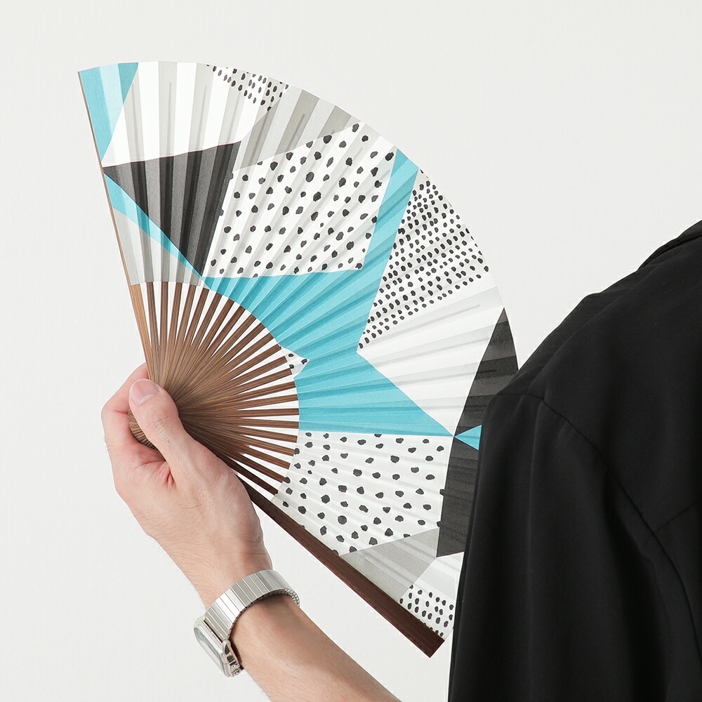 扇子　18.0cm 白檀　宮脇賣扇庵　透かし彫り　繊細　細工　工芸　着物　和装 楽天市場】京都 宮脇賣扇庵製 特選 武道扇子 極上の竹から造られた