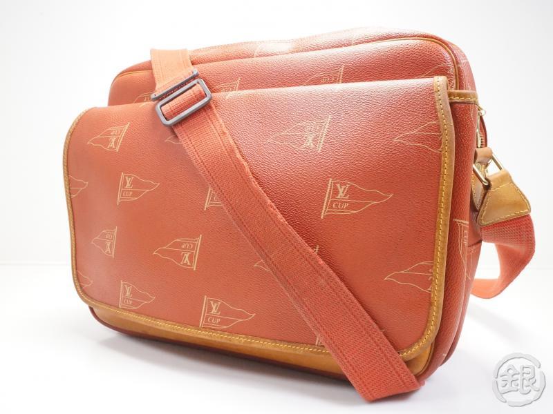 Louis Vuitton 1995 Red Monogram LV America Cup Calvi Messenger