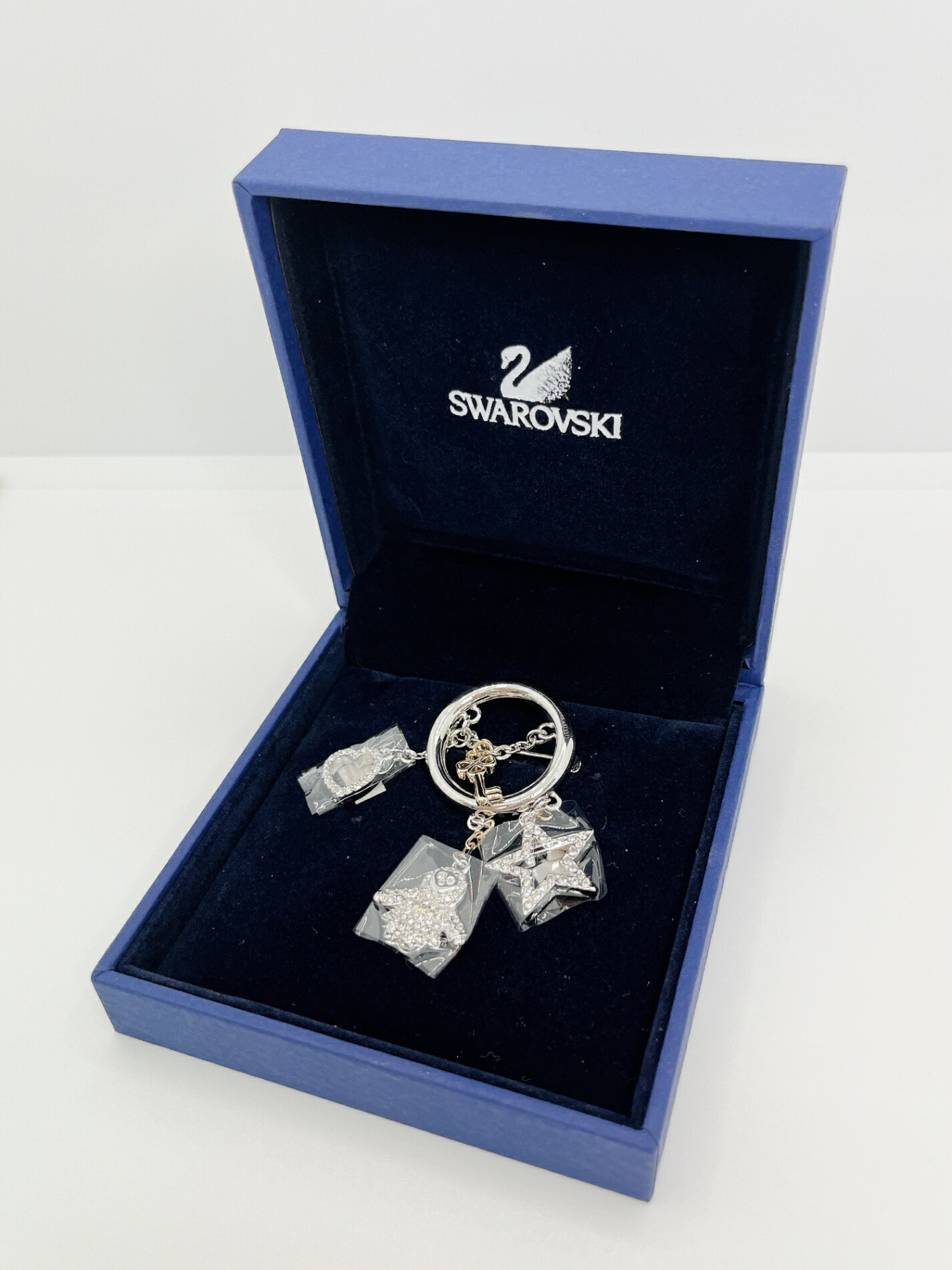 訳あり SWAROVSKI ダニエルスワロフスキー 蝶 バタフライ ブローチ 訳あり SWAROVSKI ダニエルスワロフスキー 蝶 バタフライ